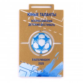 Медаль прямоугольная с резным элементом внутри. MN372